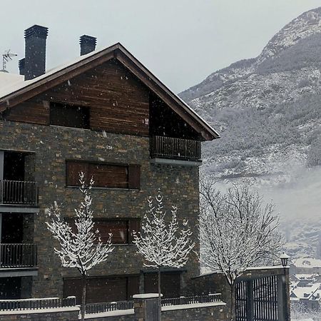 Pleta Del Mon Atico Apartment Benasque Luaran gambar