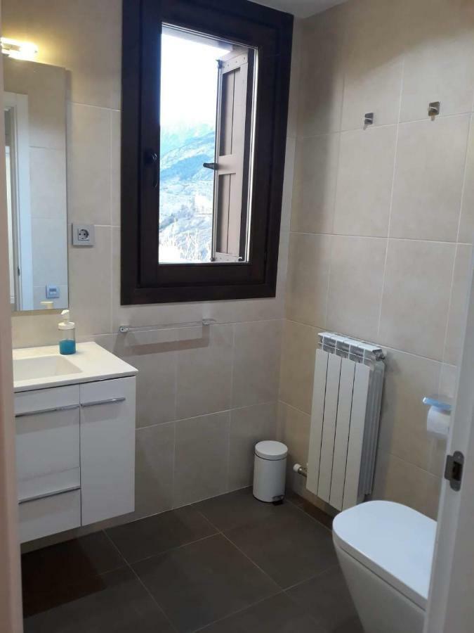 Pleta Del Mon Atico Apartment Benasque Luaran gambar