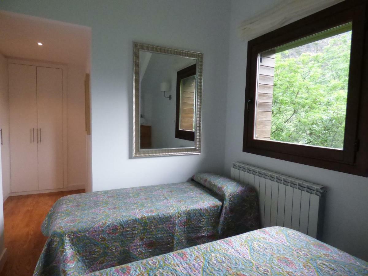 Pleta Del Mon Atico Apartment Benasque Luaran gambar